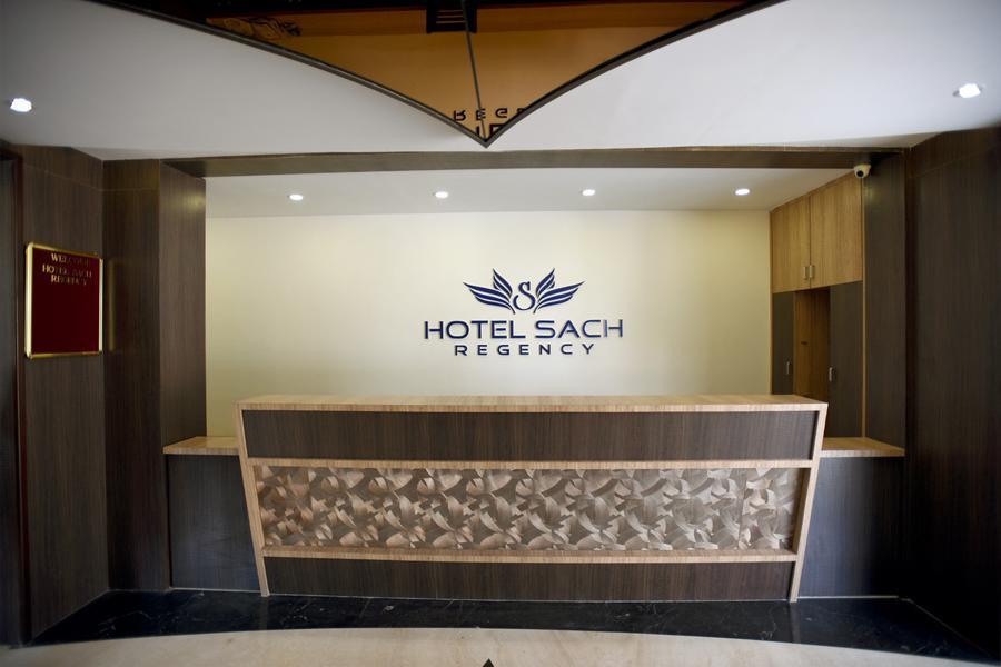 Hotel Sach Regency Anand Bagian luar foto